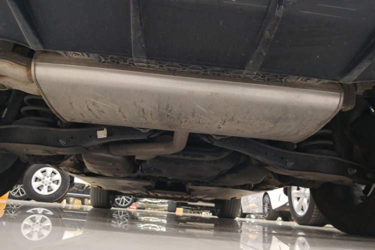 Used Volkswagen T-ROC 2023 300TSI DSG Two-Wheel-Drive Chen Guang Edition Chassis Rear