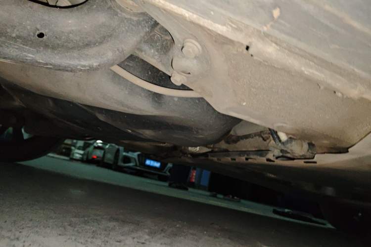 Used Volkswagen T-ROC 2023 300TSI DSG Two-Wheel-Drive Chen Guang Edition Chassis Rear Right
