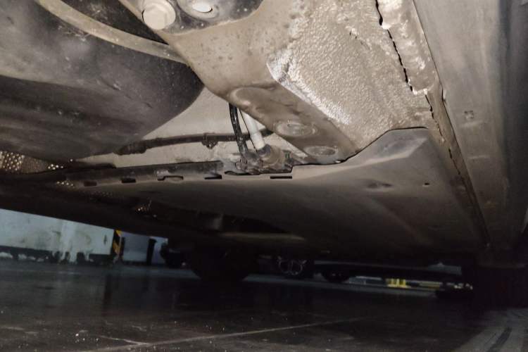 Used Volkswagen T-ROC 2023 300TSI DSG Two-Wheel-Drive Chen Guang Edition Chassis Rear Right