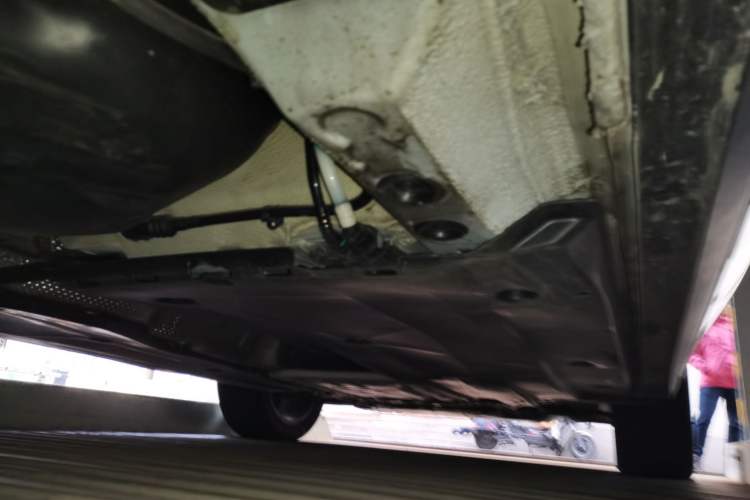 Used Volkswagen T-ROC 2023 300TSI DSG Two-Wheel-Drive Chen Guang Edition Chassis Rear Right