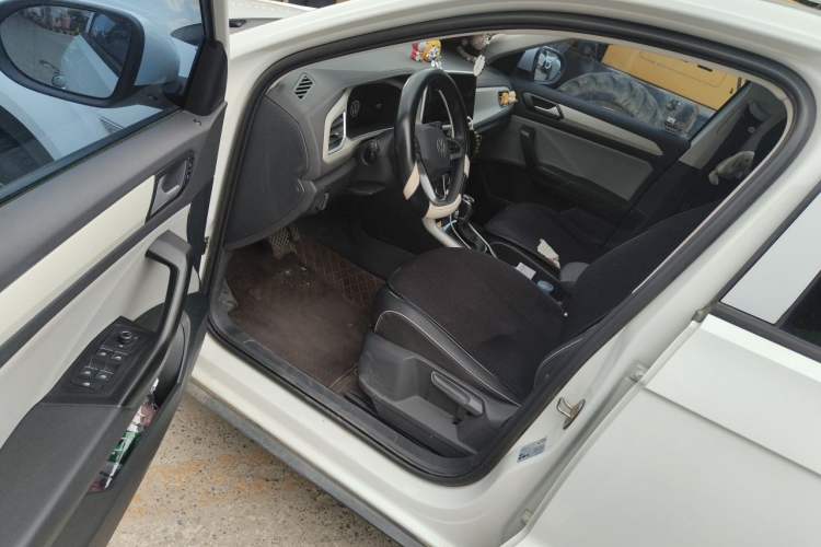 Used Volkswagen T-ROC 2023 280TSI DSG Two-Wheel Drive Time Edition Driver Seat