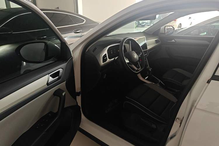 Used Volkswagen T-ROC 2023 280TSI DSG Two-Wheel Drive Time Edition Driver Seat
