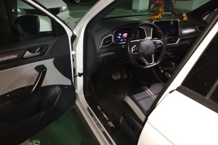 Used Volkswagen T-ROC 2023 300TSI DSG Two-Wheel-Drive Chen Guang Edition Driver Seat