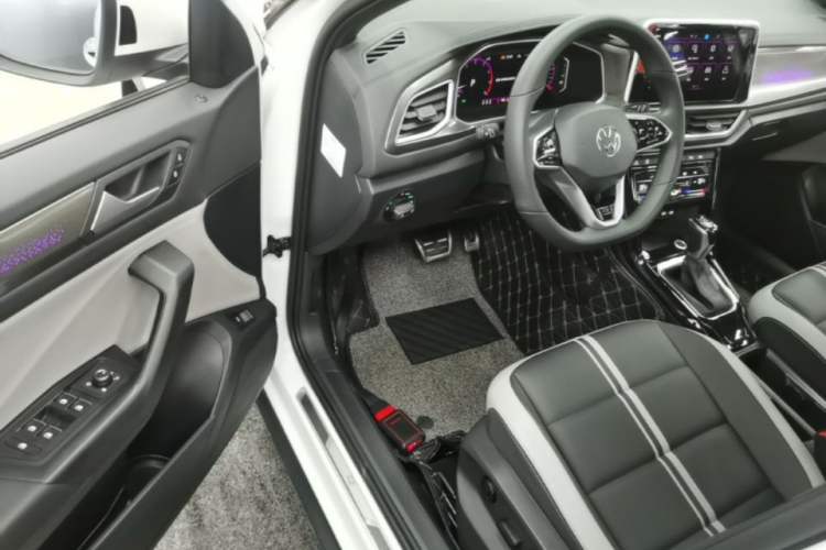 Used Volkswagen T-ROC 2023 300TSI DSG Two-Wheel Drive Starlight Edition Driver Seat