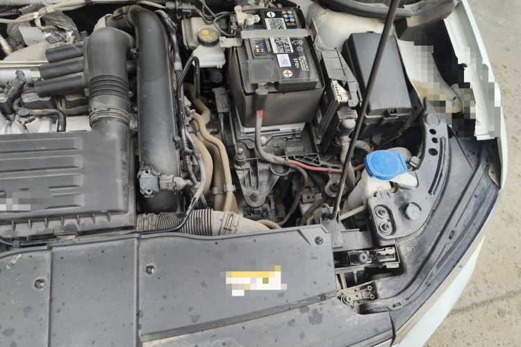 Used Volkswagen T-ROC 2023 280TSI DSG Two-Wheel Drive Time Edition Engine Bay Left