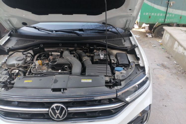 Used Volkswagen T-ROC 2023 300TSI DSG Two-Wheel-Drive Chen Guang Edition Engine Bay Left