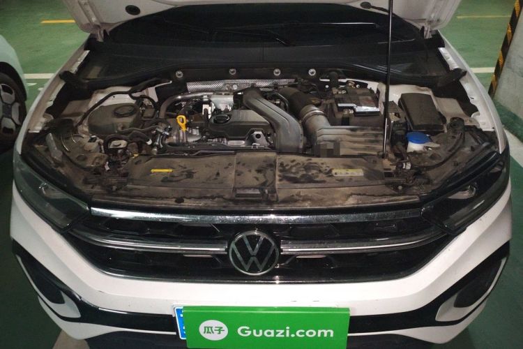 Used Volkswagen T-ROC 2023 300TSI DSG Two-Wheel-Drive Chen Guang Edition Engine Bay
