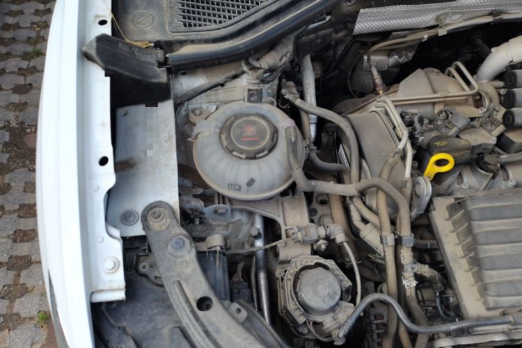 Used Volkswagen T-ROC 2023 280TSI DSG Two-Wheel Drive Time Edition Engine Bay Right