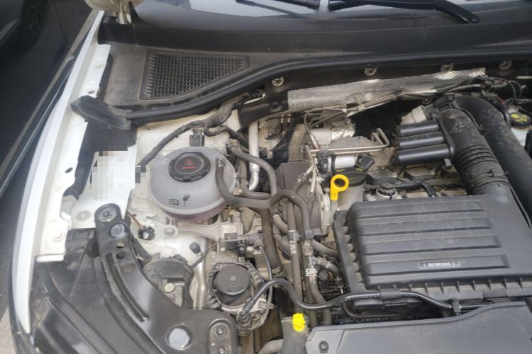 Used Volkswagen T-ROC 2023 280TSI DSG Two-Wheel Drive Time Edition Engine Bay Right