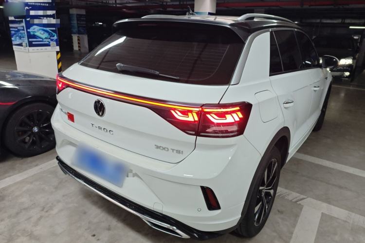 Used Volkswagen T-ROC 2023 300TSI DSG Two-Wheel-Drive Chen Guang Edition Exterior 2