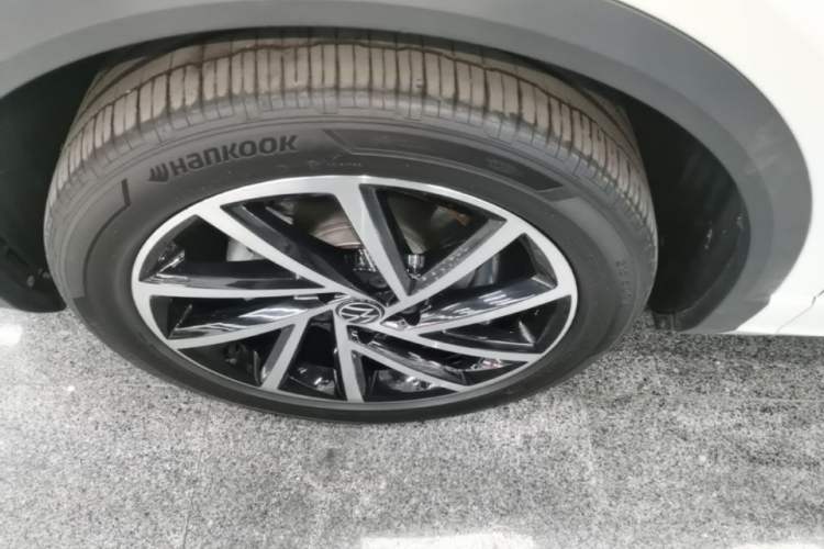 Used Volkswagen T-ROC 2023 300TSI DSG Two-Wheel Drive Starlight Edition Exterior 4
