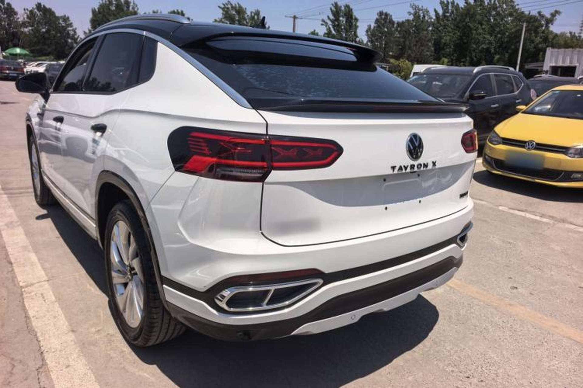 Used Volkswagen T-ROC 2023 300TSI DSG Two-Wheel-Drive Chen Guang Edition Exterior 5
