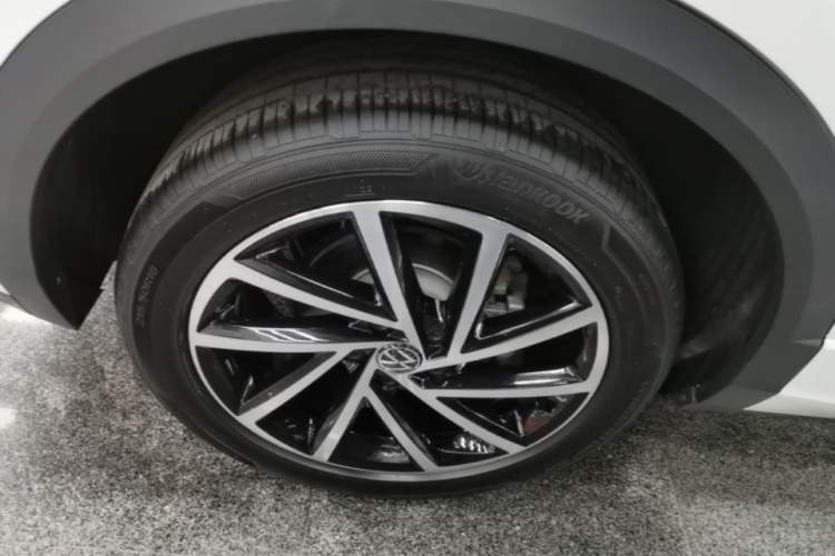 Used Volkswagen T-ROC 2023 300TSI DSG Two-Wheel Drive Starlight Edition Exterior 5