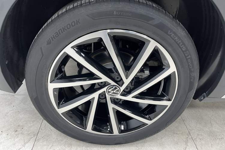 Used Volkswagen T-ROC 2023 300TSI DSG Two-Wheel Drive Starlight Edition Exterior 9