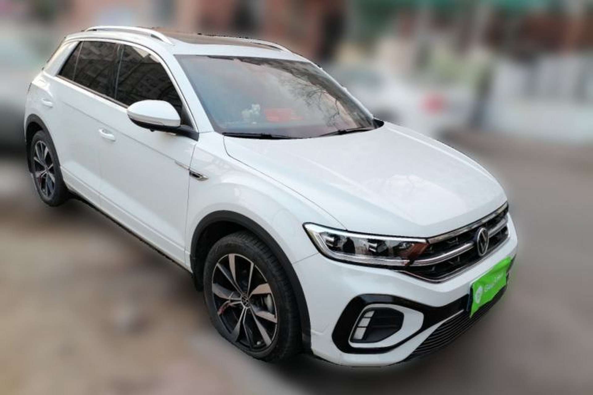 Used Volkswagen T-ROC 2023 300TSI DSG Two-Wheel-Drive Chen Guang Edition Front Right 45 Deg