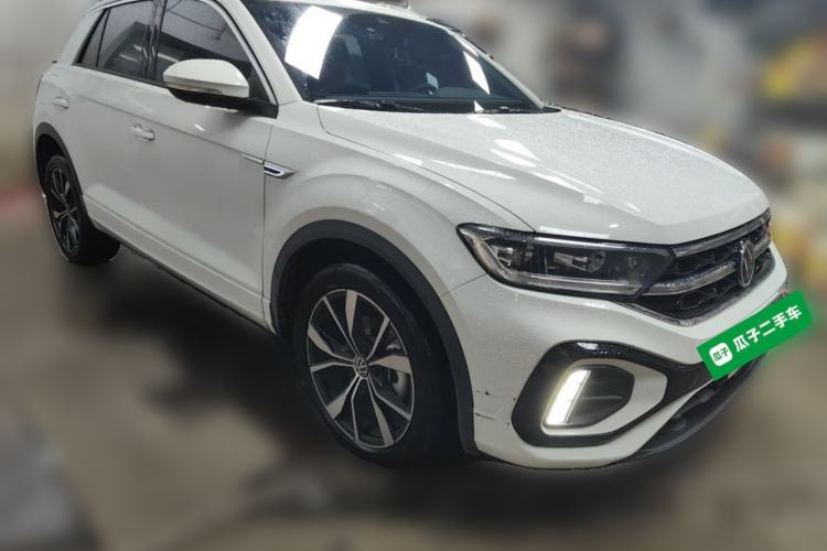 Used Volkswagen T-ROC 2023 300TSI DSG Two-Wheel-Drive Chen Guang Edition Front Right 45 Deg