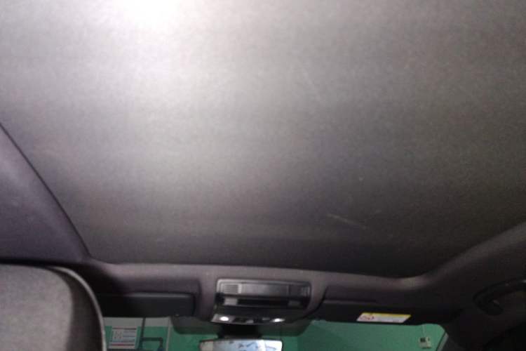 Used Volkswagen T-ROC 2023 300TSI DSG Two-Wheel-Drive Chen Guang Edition Headliner
