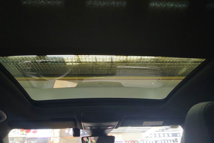 Used Volkswagen T-ROC 2023 300TSI DSG Two-Wheel-Drive Chen Guang Edition Headliner