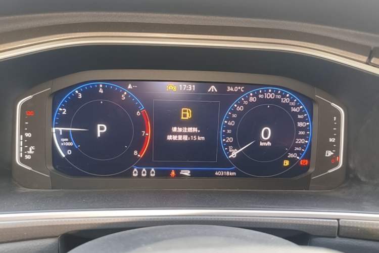 Used Volkswagen T-ROC 2023 300TSI DSG Two-Wheel-Drive Chen Guang Edition Instrument Cluster