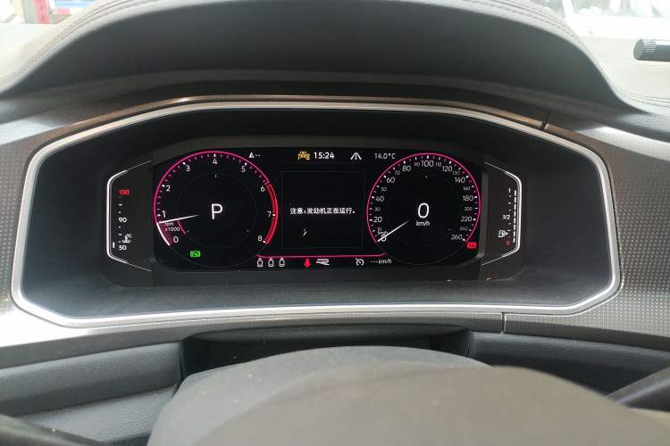 Used Volkswagen T-ROC 2023 300TSI DSG Two-Wheel-Drive Chen Guang Edition Instrument Cluster