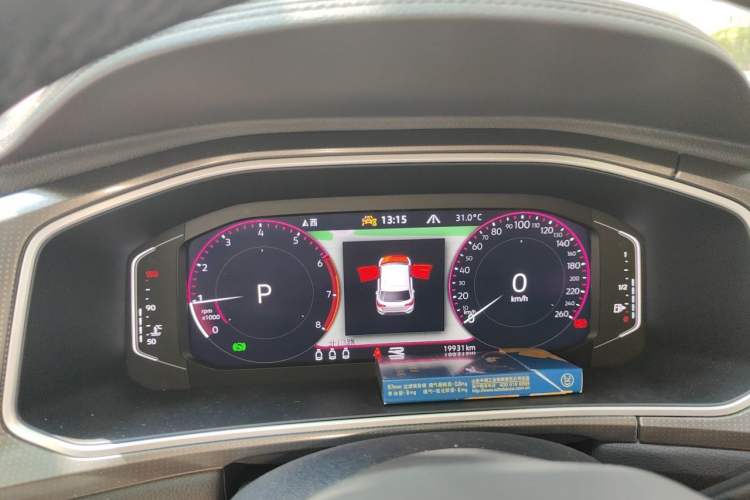 Used Volkswagen T-ROC 2023 300TSI DSG Two-Wheel-Drive Chen Guang Edition Instrument Cluster