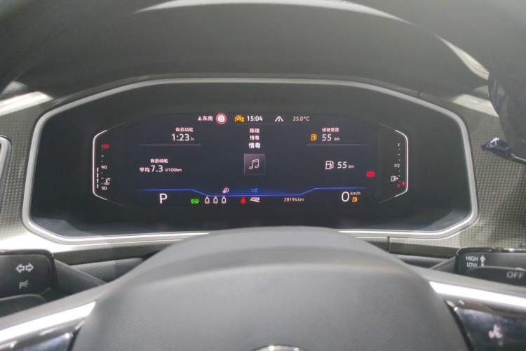 Used Volkswagen T-ROC 2023 300TSI DSG Two-Wheel-Drive Chen Guang Edition Instrument Cluster