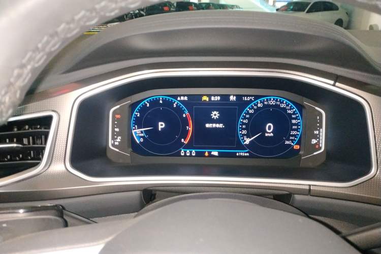 Used Volkswagen T-ROC 2023 300TSI DSG Two-Wheel-Drive Chen Guang Edition Instrument Cluster