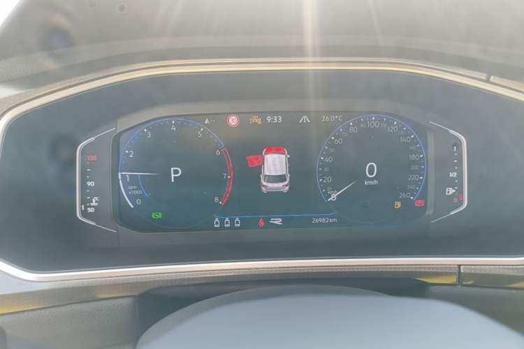 Used Volkswagen T-ROC 2023 300TSI DSG Two-Wheel-Drive Chen Guang Edition Instrument Cluster