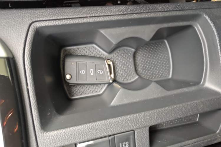 Used Volkswagen T-ROC 2023 280TSI DSG Two-Wheel Drive Time Edition Interior 1