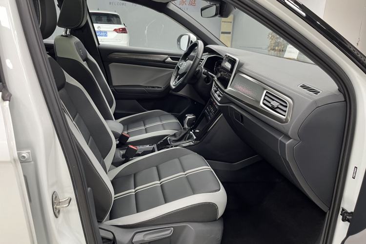 Used Volkswagen T-ROC 2023 300TSI DSG Two-Wheel Drive Starlight Edition Interior 12