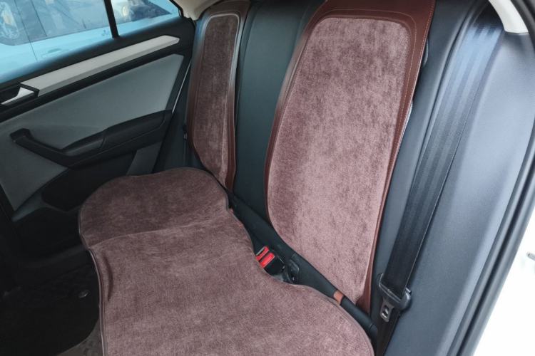 Used Volkswagen T-ROC 2023 280TSI DSG Two-Wheel Drive Time Edition Interior 4