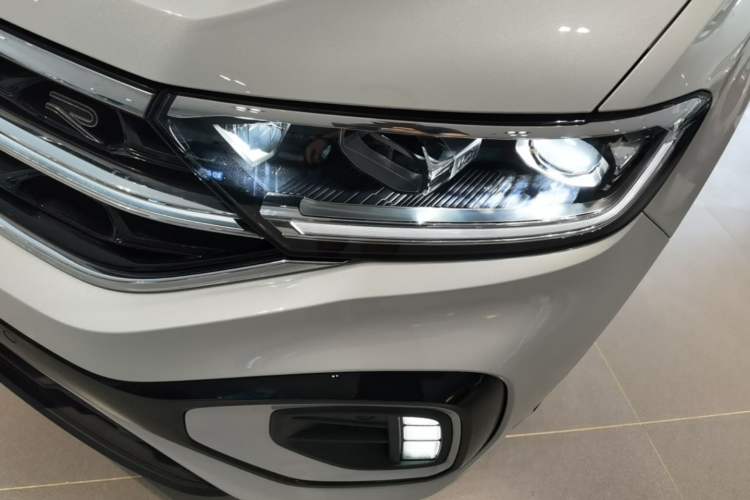Used Volkswagen T-ROC 2023 300TSI DSG Two-Wheel Drive Starlight Edition Left Front Headlight