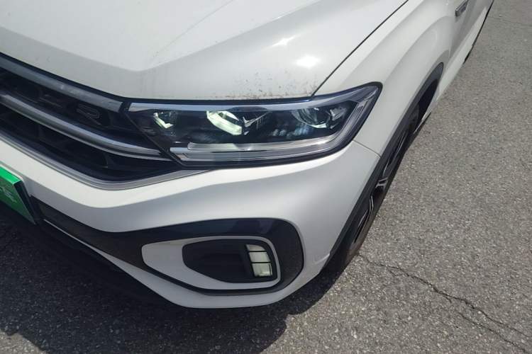 Used Volkswagen T-ROC 2023 300TSI DSG Two-Wheel-Drive Chen Guang Edition Left Front Headlight