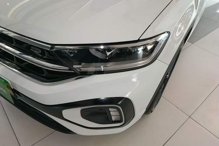 Used Volkswagen T-ROC 2023 300TSI DSG Two-Wheel-Drive Chen Guang Edition Left Front Headlight
