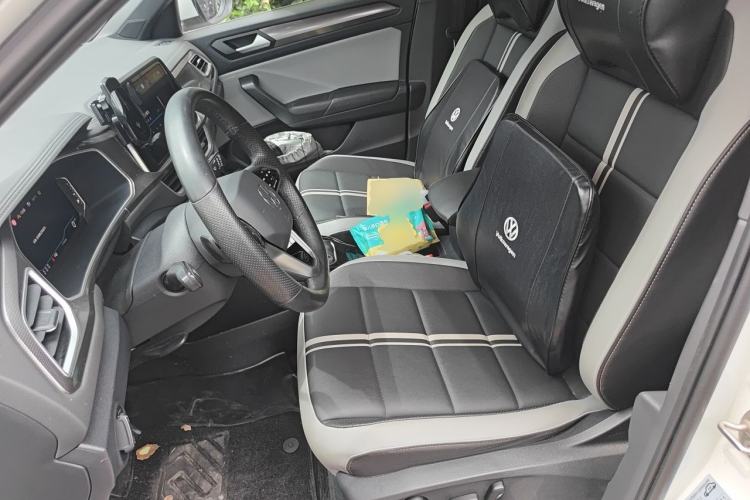 Used Volkswagen T-ROC 2023 300TSI DSG Two-Wheel-Drive Chen Guang Edition Left Front Seat
