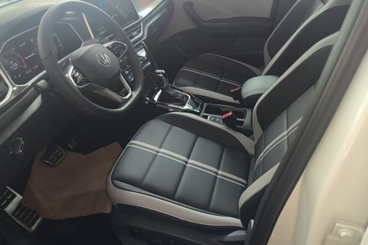 Used Volkswagen T-ROC 2023 300TSI DSG Two-Wheel-Drive Chen Guang Edition Left Front Seat