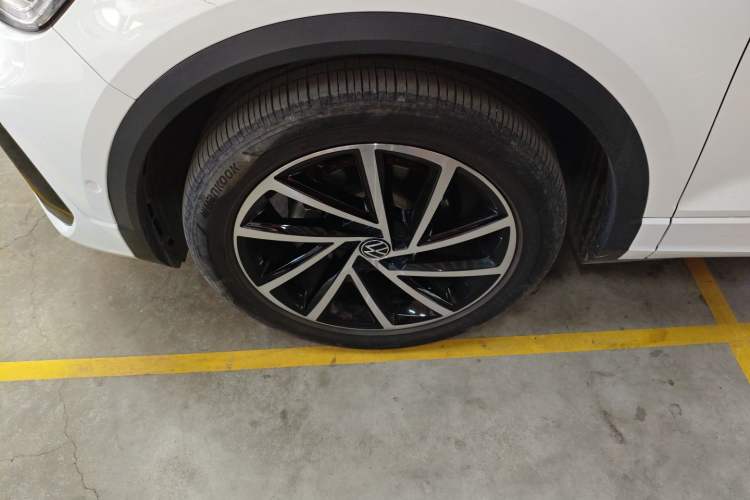 Used Volkswagen T-ROC 2023 300TSI DSG Two-Wheel Drive Starlight Edition Left Front Wheel Hub