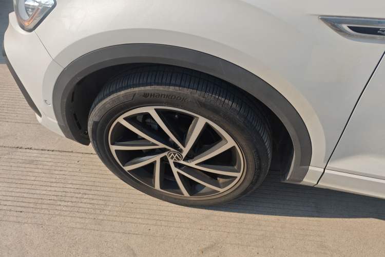 Used Volkswagen T-ROC 2023 300TSI DSG Two-Wheel Drive Starlight Edition Left Front Wheel Hub