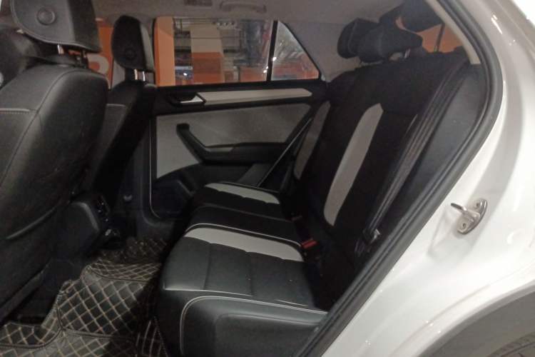 Used Volkswagen T-ROC 2023 280TSI DSG Two-Wheel Drive Time Edition Left Rear Seat
