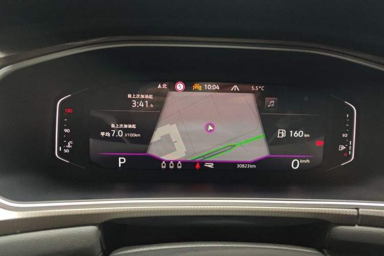 Used Volkswagen T-ROC 2023 300TSI DSG Two-Wheel-Drive Chen Guang Edition Odometer Close Up