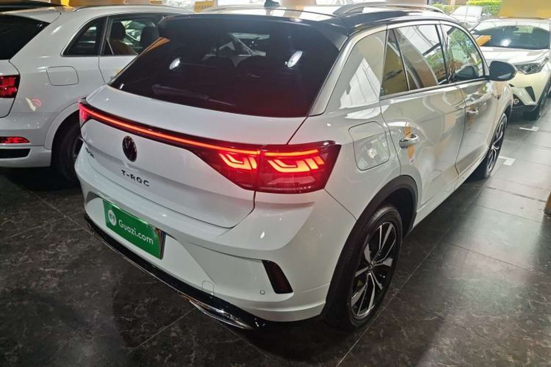 Used Volkswagen T-ROC 2023 300TSI DSG Two-Wheel-Drive Chen Guang Edition Rear Right 45 Deg