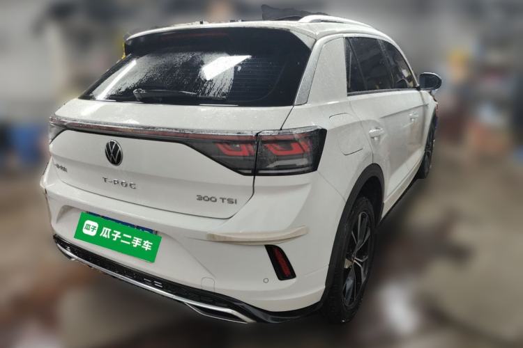 Used Volkswagen T-ROC 2023 300TSI DSG Two-Wheel-Drive Chen Guang Edition Rear Right 45 Deg