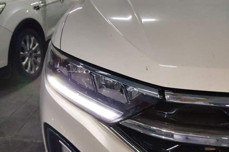 Used Volkswagen T-ROC 2023 280TSI DSG Two-Wheel Drive Time Edition Right Front Headlight