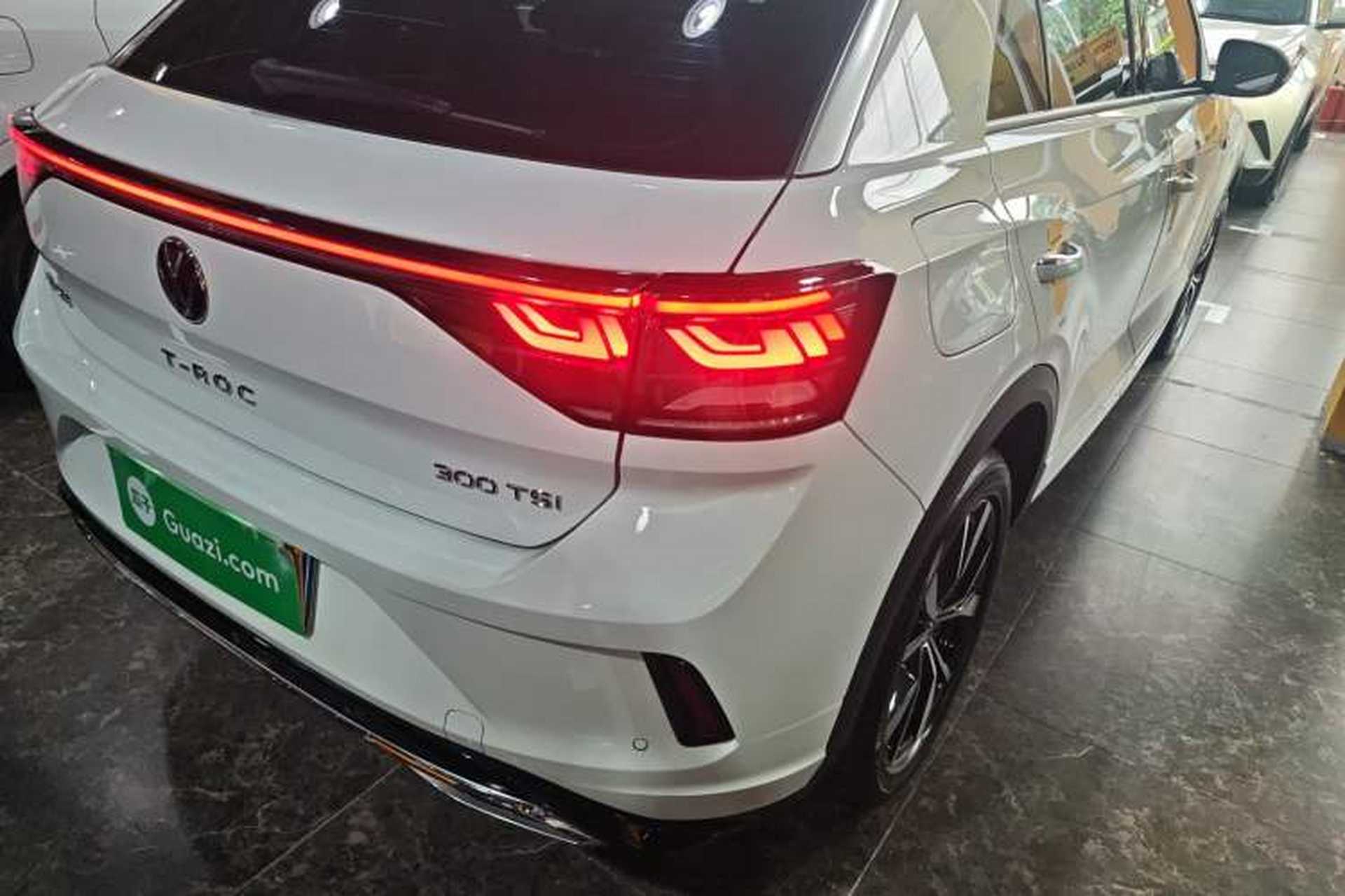 Used Volkswagen T-ROC 2023 300TSI DSG Two-Wheel-Drive Chen Guang Edition Right Rear Taillight