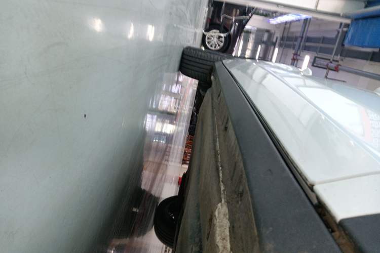 Used Volkswagen T-ROC 2023 300TSI DSG Two-Wheel-Drive Chen Guang Edition Right Side Sill