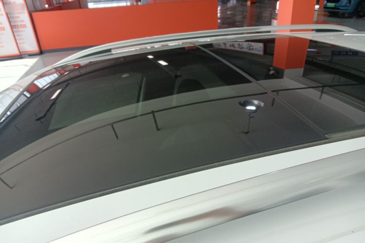 Used Volkswagen T-ROC 2023 300TSI DSG Two-Wheel-Drive Chen Guang Edition Roof