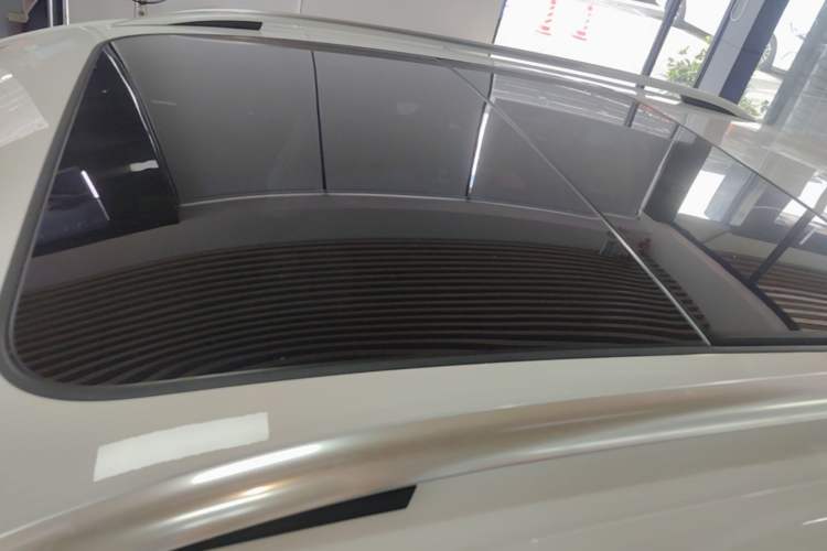 Used Volkswagen T-ROC 2023 280TSI DSG Two-Wheel Drive Time Edition Roof