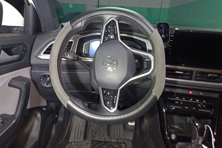 Used Volkswagen T-ROC 2023 300TSI DSG Two-Wheel-Drive Chen Guang Edition Steering Wheel