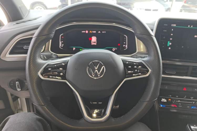 Used Volkswagen T-ROC 2023 300TSI DSG Two-Wheel-Drive Chen Guang Edition Steering Wheel