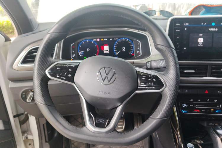 Used Volkswagen T-ROC 2023 300TSI DSG Two-Wheel-Drive Chen Guang Edition Steering Wheel